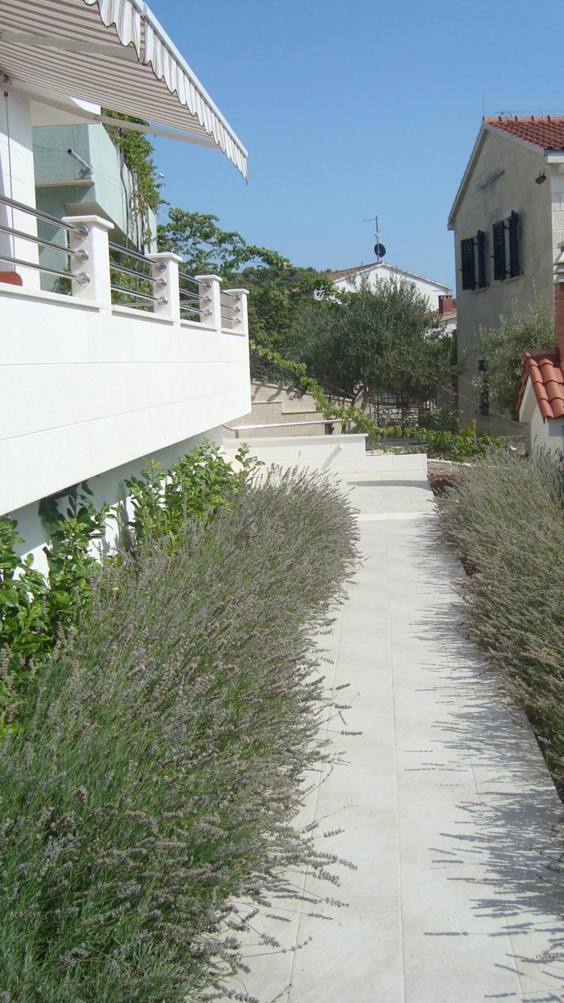 Apartments Niana With Heated Seawater Swimingpool Donji Okrug  المظهر الخارجي الصورة