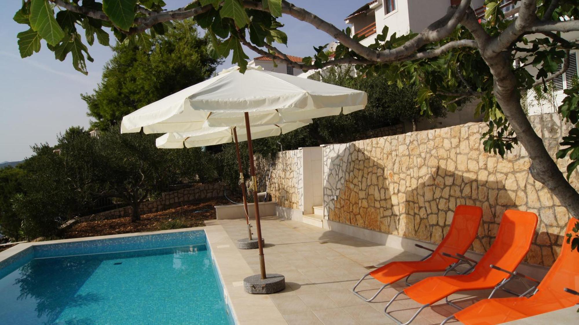 Apartments Niana With Heated Seawater Swimingpool Donji Okrug  المظهر الخارجي الصورة