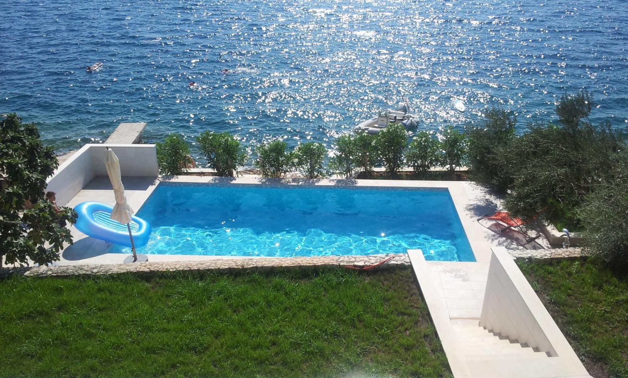 Apartments Niana With Heated Seawater Swimingpool Donji Okrug  المظهر الخارجي الصورة