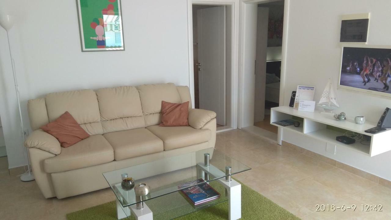 Apartments Niana With Heated Seawater Swimingpool Donji Okrug  المظهر الخارجي الصورة