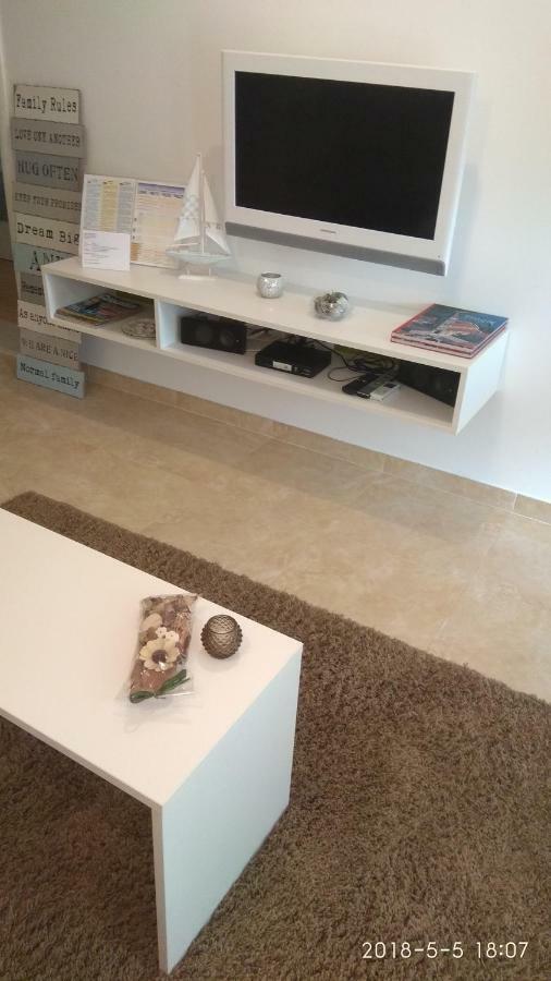 Apartments Niana With Heated Seawater Swimingpool Donji Okrug  المظهر الخارجي الصورة